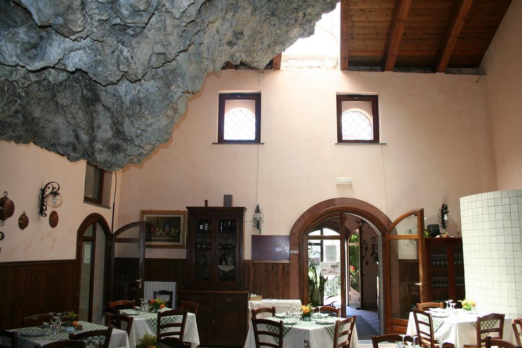 Agriturismo La Grotta Corbara  Eksteriør billede